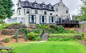 Anglesey Arms Hotel